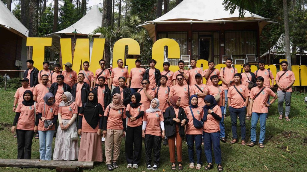 Paket Gathering Kebon Pines | EO Prabu Outbound