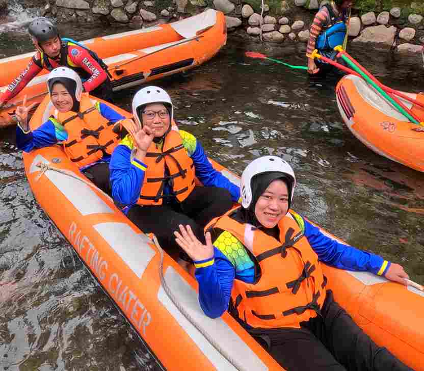 Serunya Outbound dan Rafting Ciater